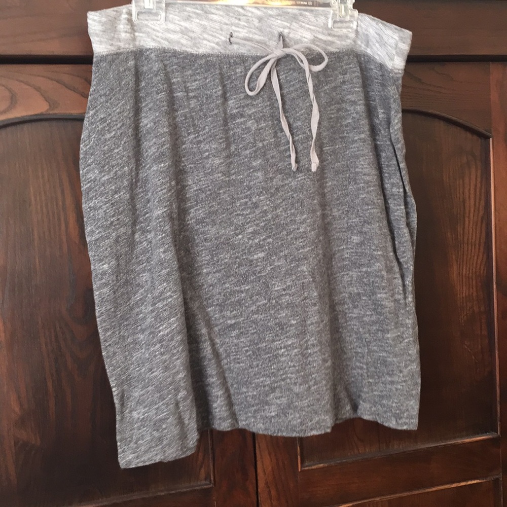 Gray knit causal skirt